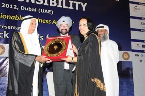 Mohini Daljeet Singh, CEO Max India Foundation being presented the Golden Peacock Award for Corporate Social Responsibility on